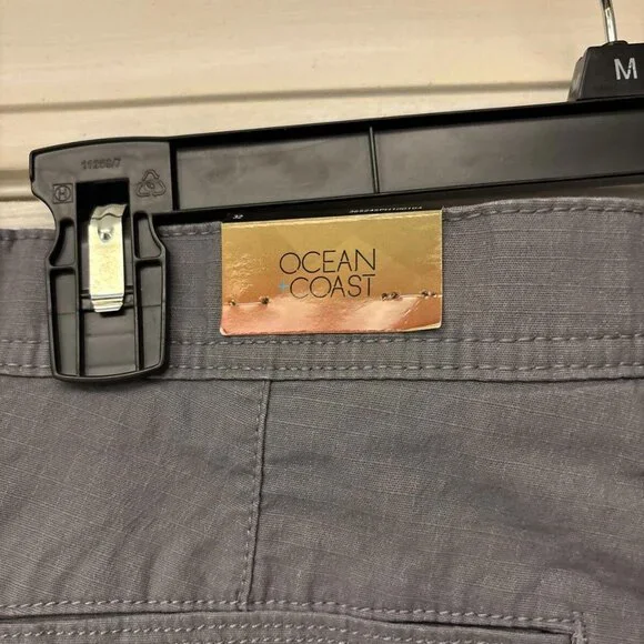 NWT Ocean & Coast Men’s Gray Flat Front Cargo Shorts Size 32. $49.50 - Picture 6 of 10